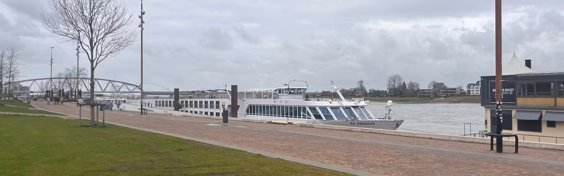 professional city guides River cruise